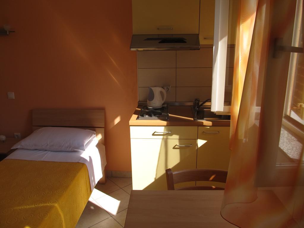 Hotel بيتريتْشاني المظهر الخارجي الصورة