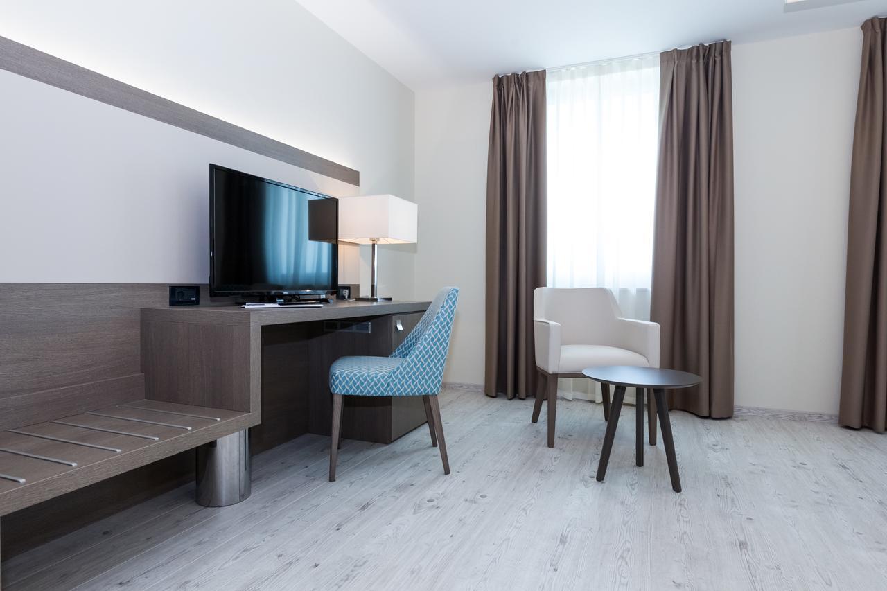 Hotel بيتريتْشاني المظهر الخارجي الصورة