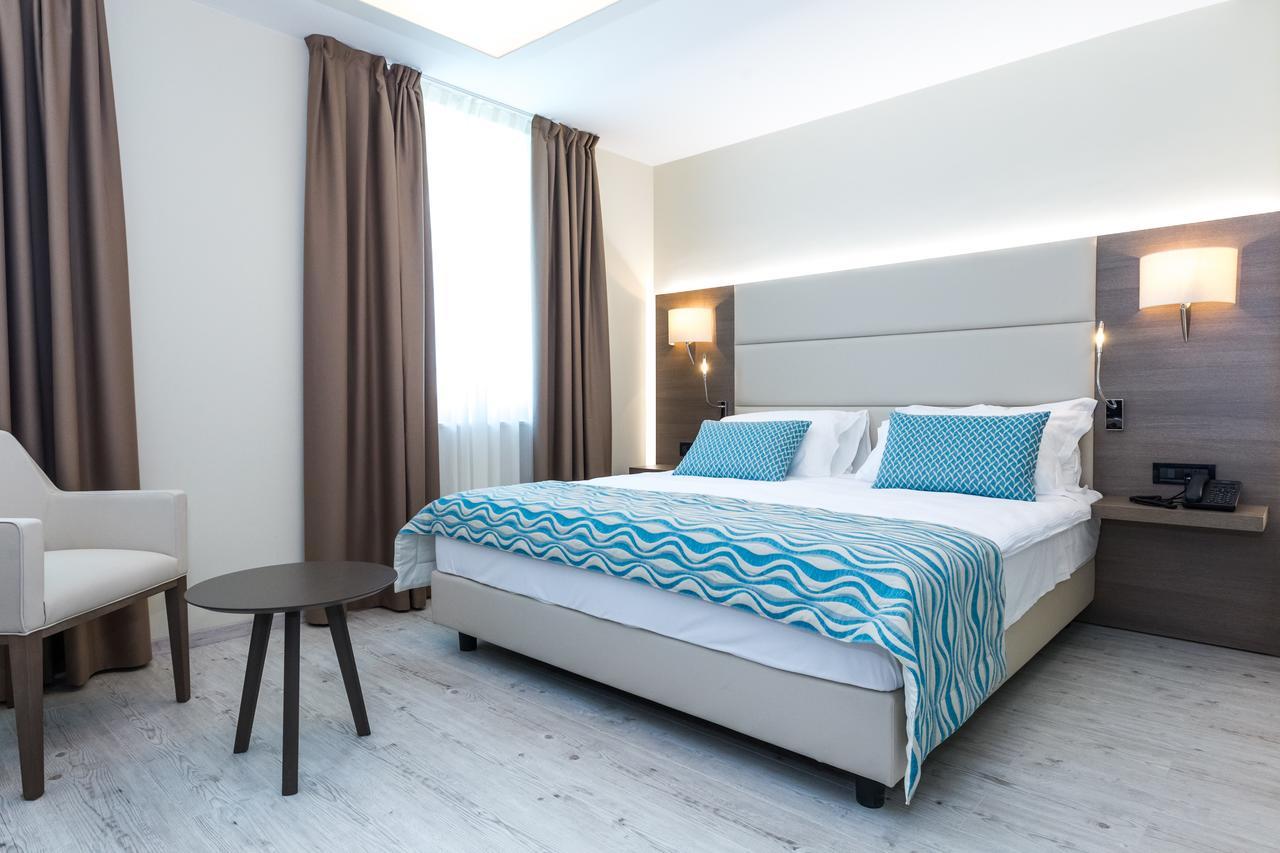 Hotel بيتريتْشاني المظهر الخارجي الصورة