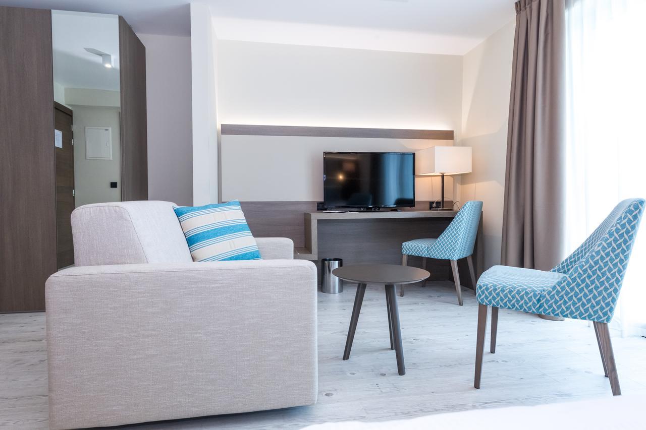 Hotel بيتريتْشاني المظهر الخارجي الصورة