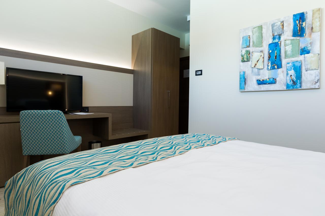 Hotel بيتريتْشاني الغرفة الصورة